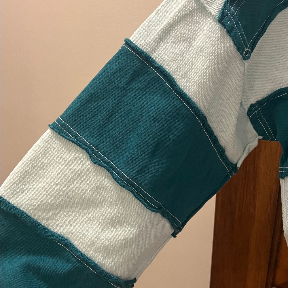 Pilcro NWOT Teal and pale blue Knit PULL OVER - Picture 8 of 11